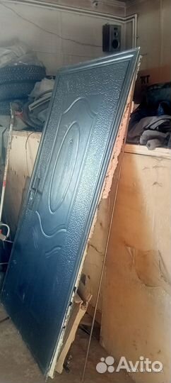 Дверь входная металлическая