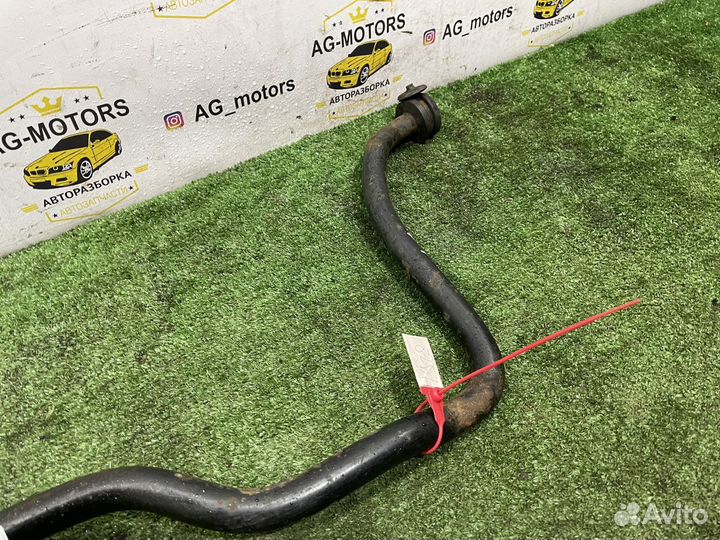 Стабилизатор передний Volkswagen Passat