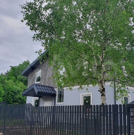 Дом 200 м² на участке 10 сот.