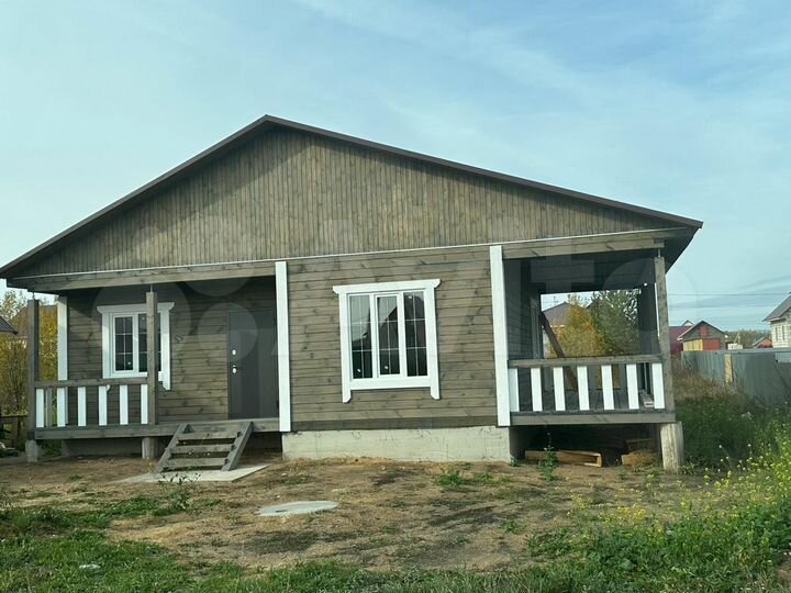 Дом 95 м² на участке 5 сот.