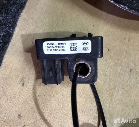 Датчик удара airbag Hyundai Solaris