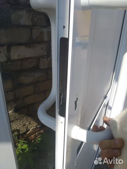 Алюминиевые двери бу