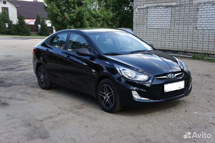 Кузов с документами solaris 1 2014