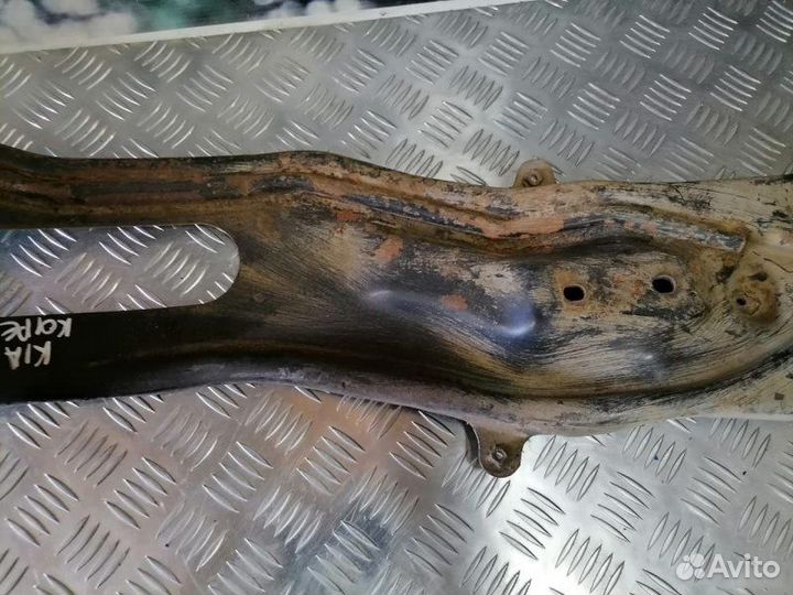 Продольная балка Kia Carens 2.0 2002-2006