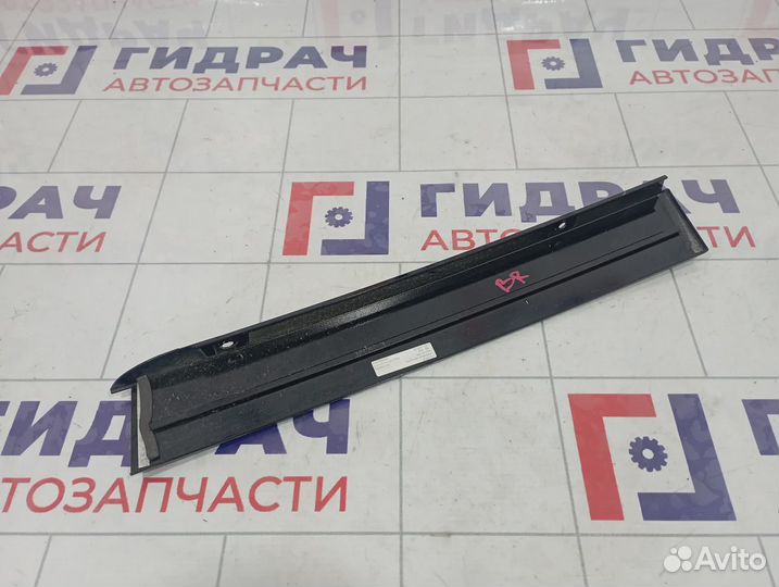 Накладка крыла заднего правого Mercedes-Benz GL (X166) 1666700287