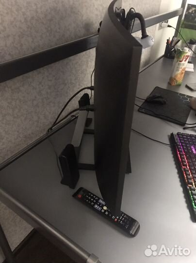 Монитор новый philips 322Е