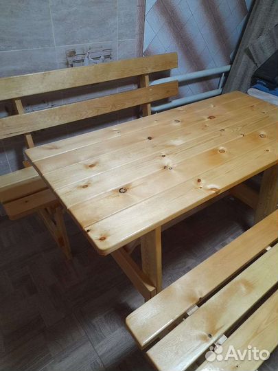 Стол и 4-е Лавочки
