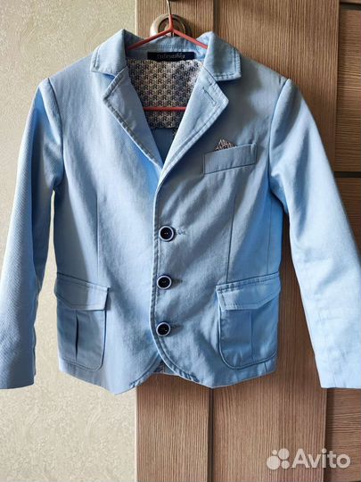 Пиджак на мальчика 104
