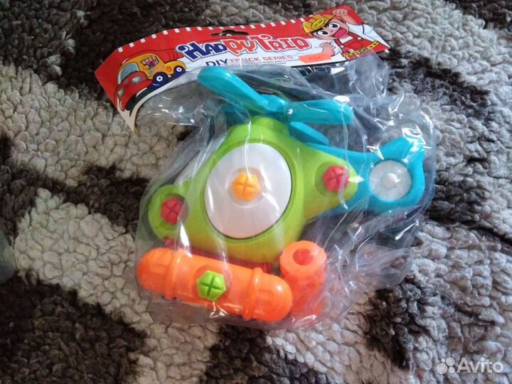 Детский конструктор вертолет