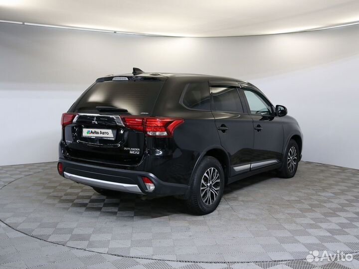 Mitsubishi Outlander 2.0 CVT, 2017, 81 477 км