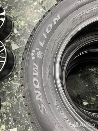 Triangle TR777 215/70 R16 104T