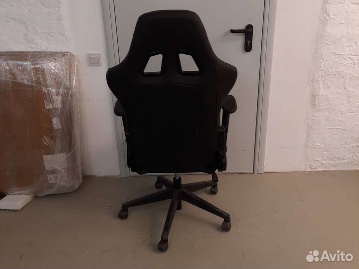 Кресло игровое Бюрократ Viking 5 aero lgreen