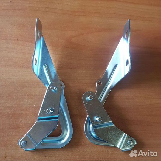 Петли капота 2шт Ford Focus 2