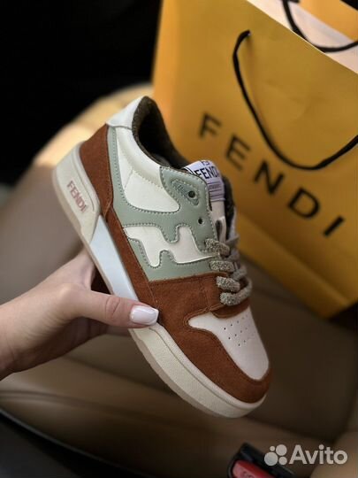 Кроссовки женские fendi натуральная кожа