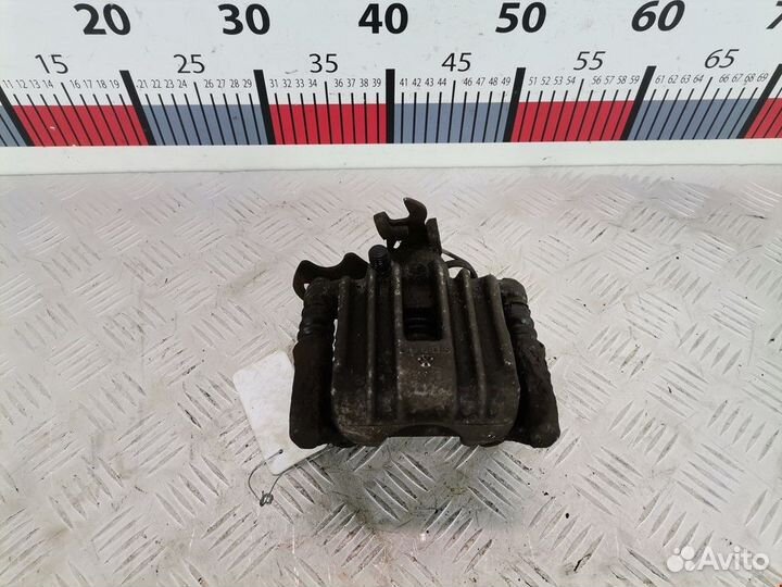 Суппорт задний левый Audi A6 4A/C4 1997 8E0615423