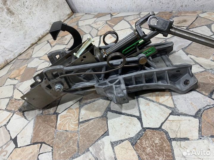 Рулевая колонка Ford Focus седан 1.6 shda (100