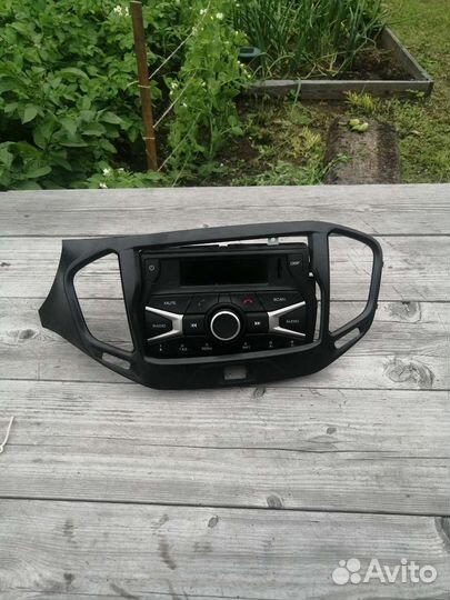 Магнитола на LADA vesta