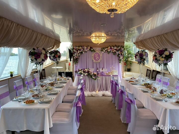 Аренда теплохода Богема