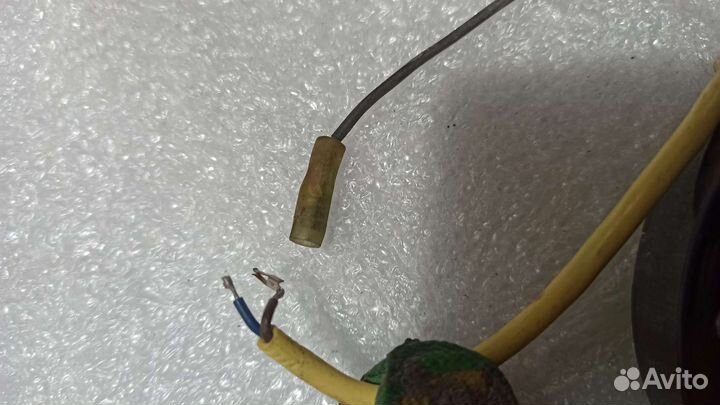 Шлейф подрулевой Mitsubishi Carisma