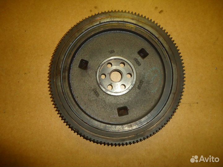 Маховик Hyundai Grace D4BA