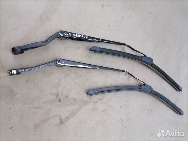 Поводок стеклоочистителя Nissan Almera N15 1999