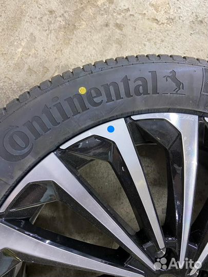 R19 Continental ContiUltraContact UC6 225/55, PCD 5x108 DIA 65.1