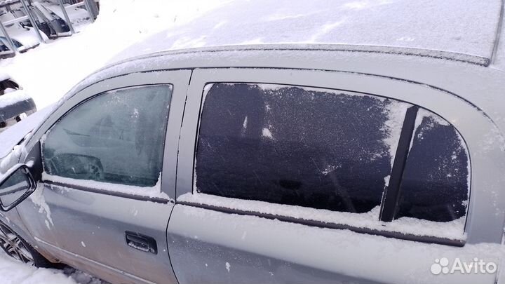 Стекло боковое правое левое Opel Astra G 5D