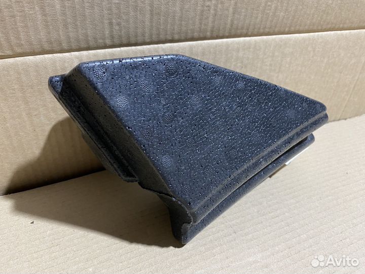 Шумоизоляция двери Volkswagen Jetta 5 1K5868695