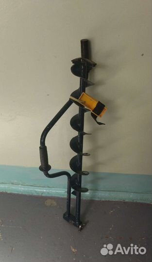 Ледобур (рыболовный бур)