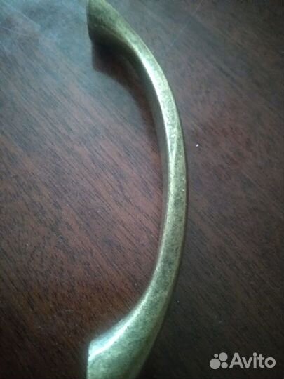 Мебельные ручки в ассортименте