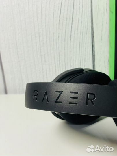 Игровые наушники Razer Barracuda X