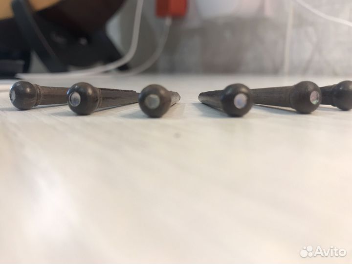 Кнопки на акустическую гитару