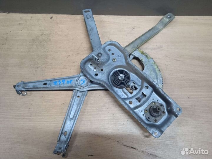 Стеклоподъёмник задний правый bmw 5 E34 бмв 5 E34