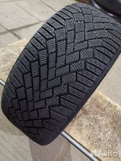 Continental ContiVikingContact 7 225/40 R18