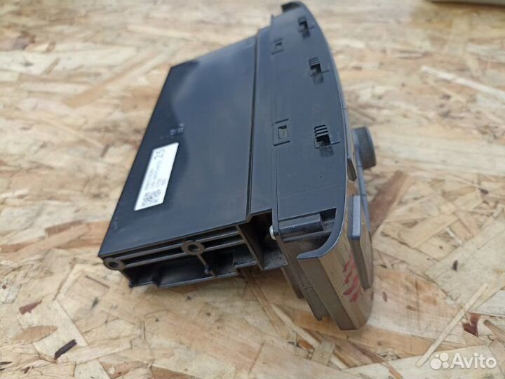 Блок управления климат-контролем Toyota Avensis