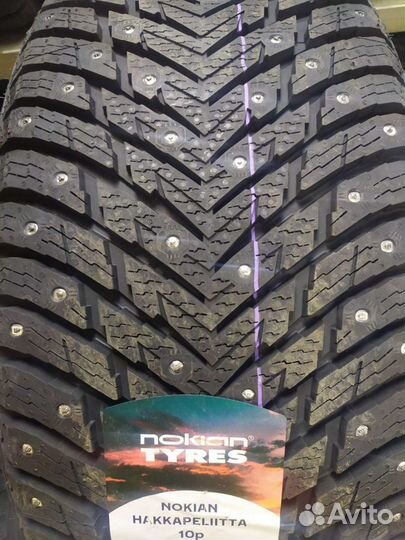 Nokian Tyres Hakkapeliitta 10p 215/55 R17