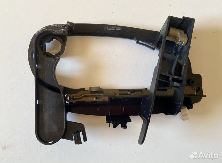 Кронштейн ручки BMW E65/66