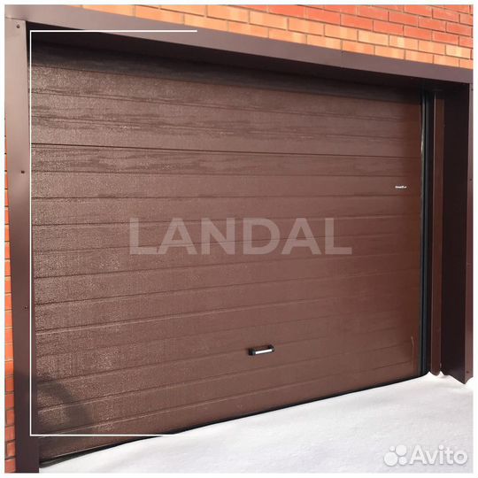 Секционные ворота