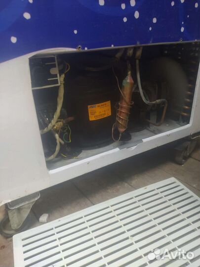 Холодильный ларь б/у