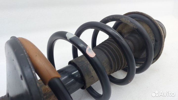 Амортизатор подвески передний Renault Duster HS