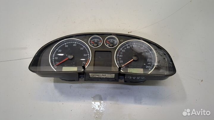 Щиток приборов Volkswagen Passat 5, 2001