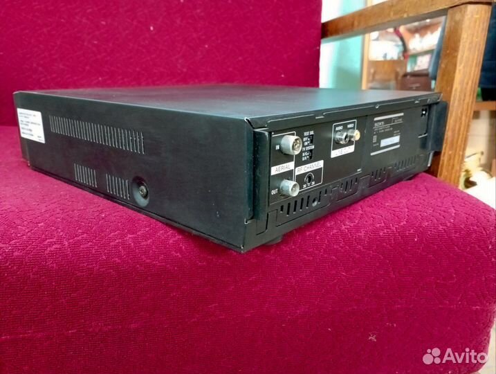 Видеомагнитофон 