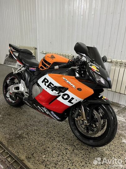 Honda cbr 1000rr