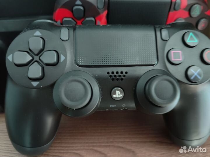 Sony PS4+док станция+геймпады
