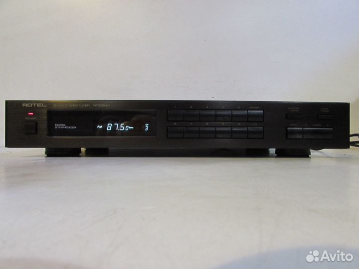 Rotel RT-935AX Стерео Тюнер