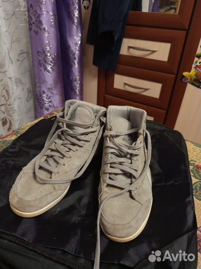 Кроссовки reebok женские 38.5