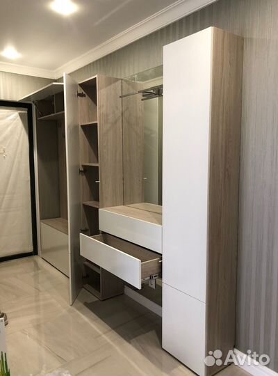 Прихожая Встроенная