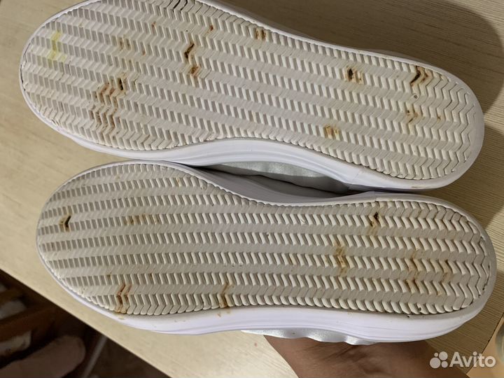 Продаю кеды Lacoste