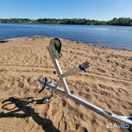 Новый прицеп для лодки от производителя
