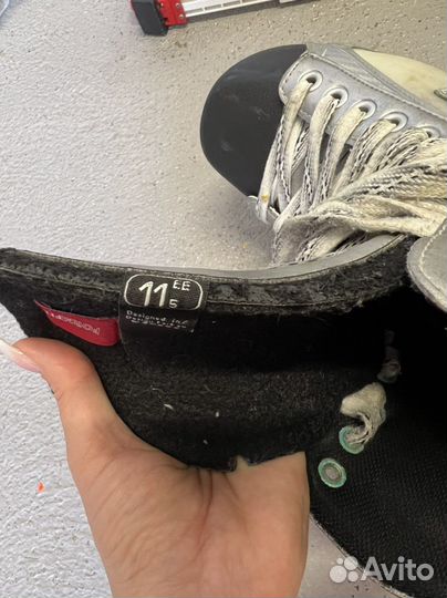 Коньки хоккейные